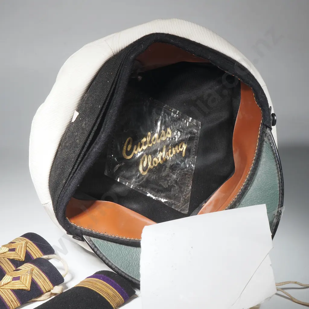 British Merchant Cap & Epaulettes Image 1++