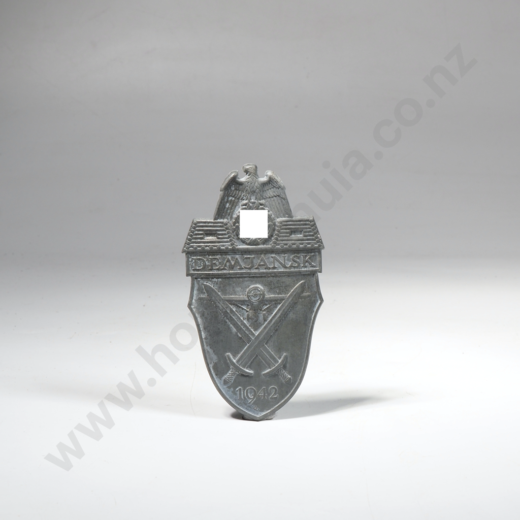 WWII German Demjansk Shield Image 1++