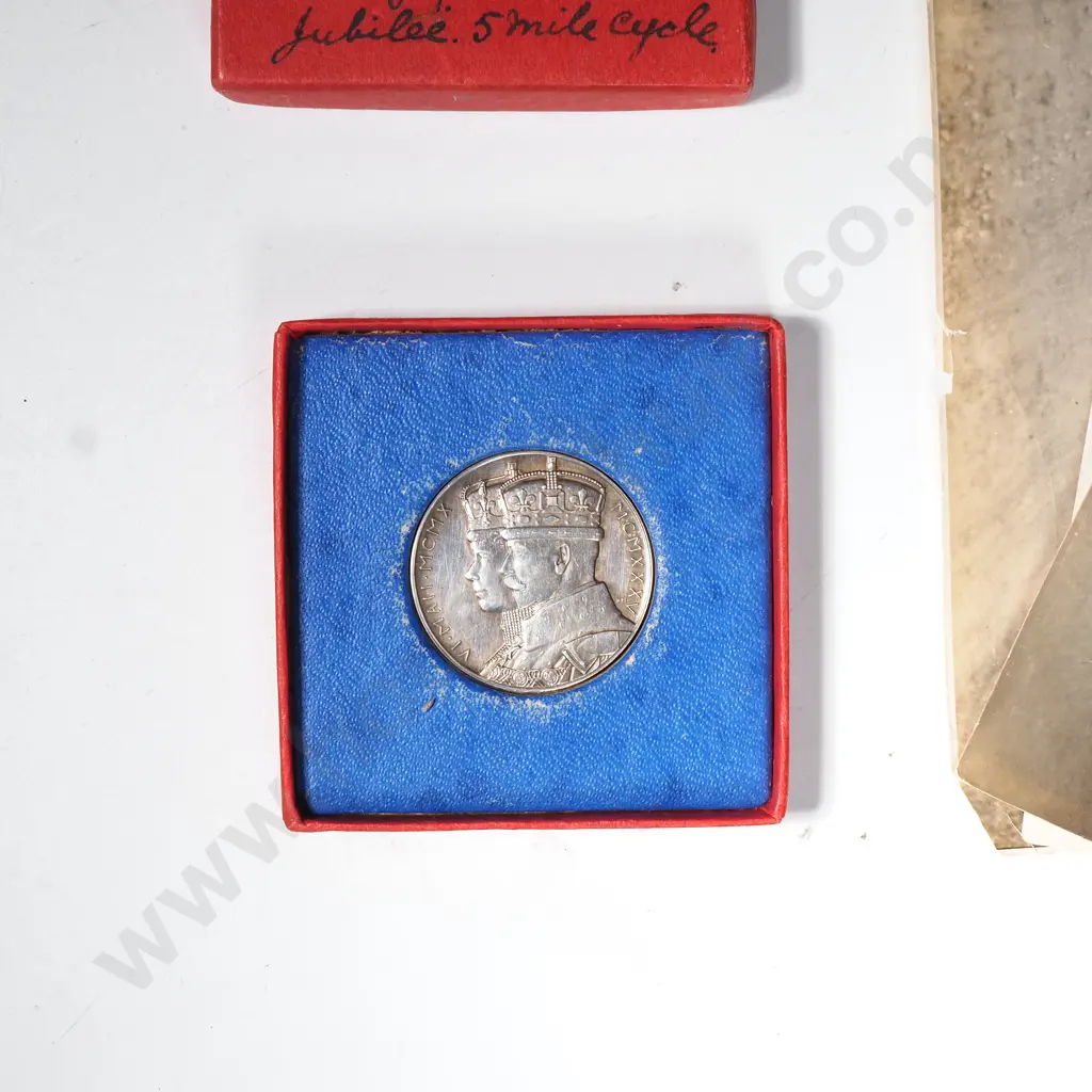 RNZAF Portrait Photo w Cycle Race Photo & Medal w one Other Image 1++