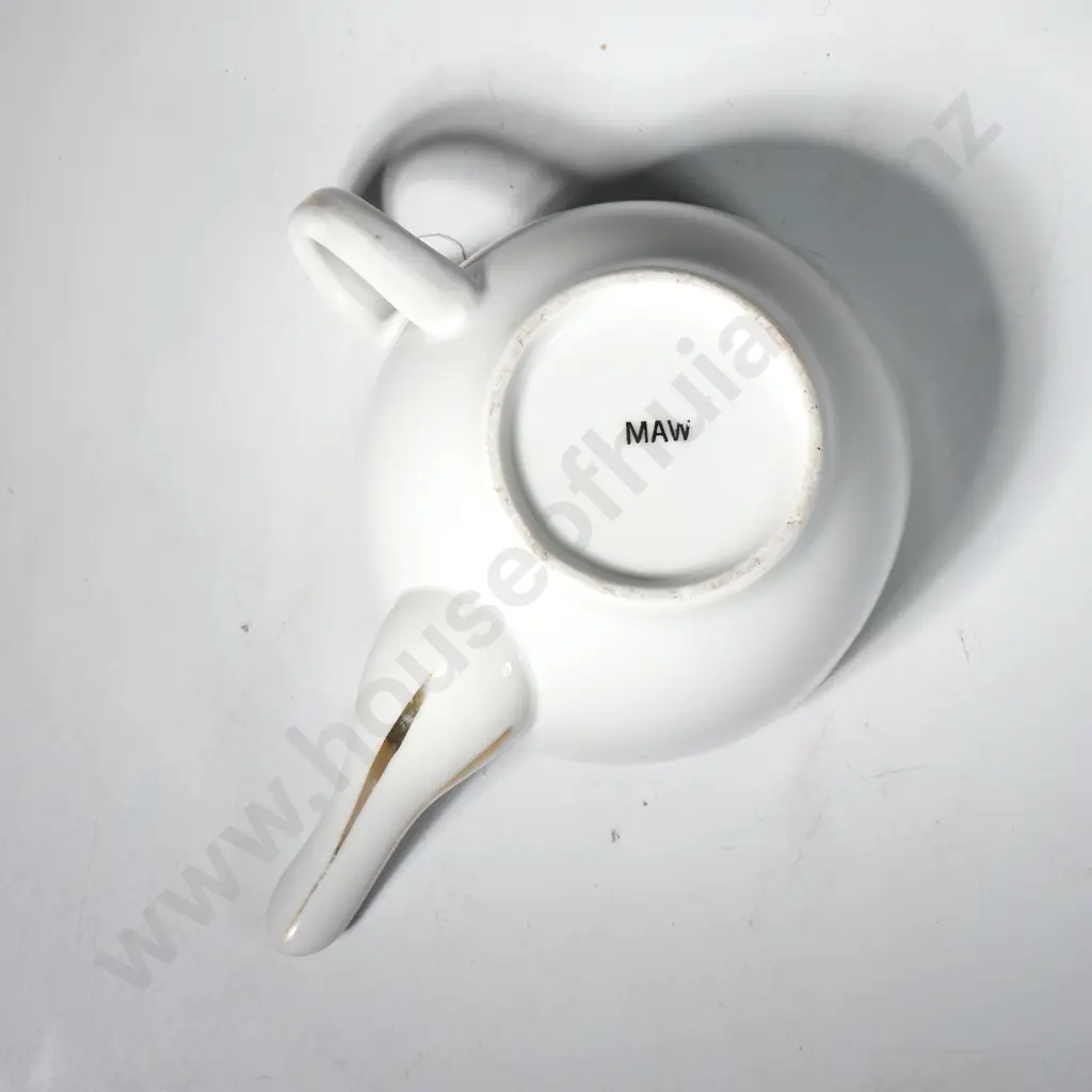WW1 British Red Cross Marked Ceramic Invalids Feeding Cup Image 1++