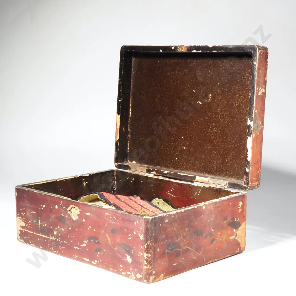 Antique Chevrons & Badges; One For Fas-Et -Gloria 12th Battery Artillery In A Lacquered Box Image 1++