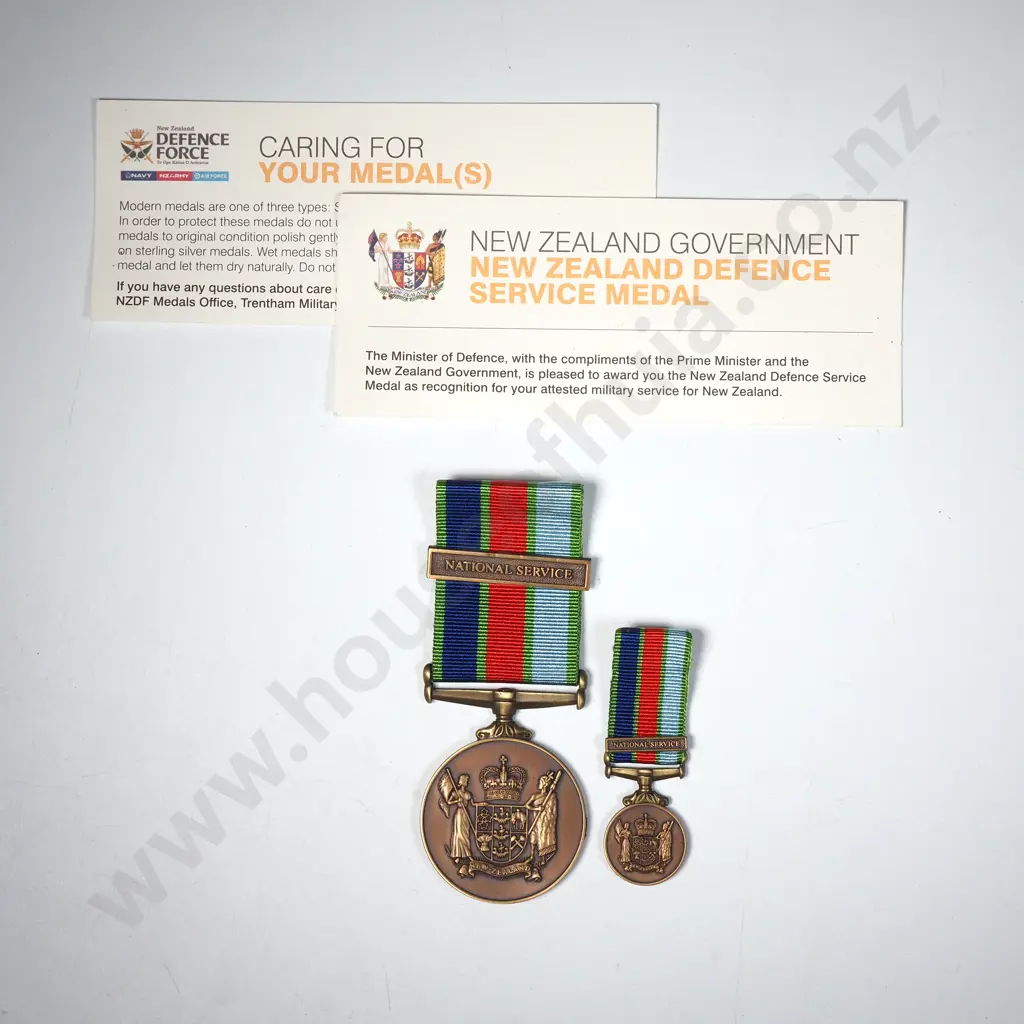 NZ Defence Service Medal With Clasp National Service Named “942887 PTE T O BUTLER RNZIR” And Matching Miniature. 22279 Image 1++
