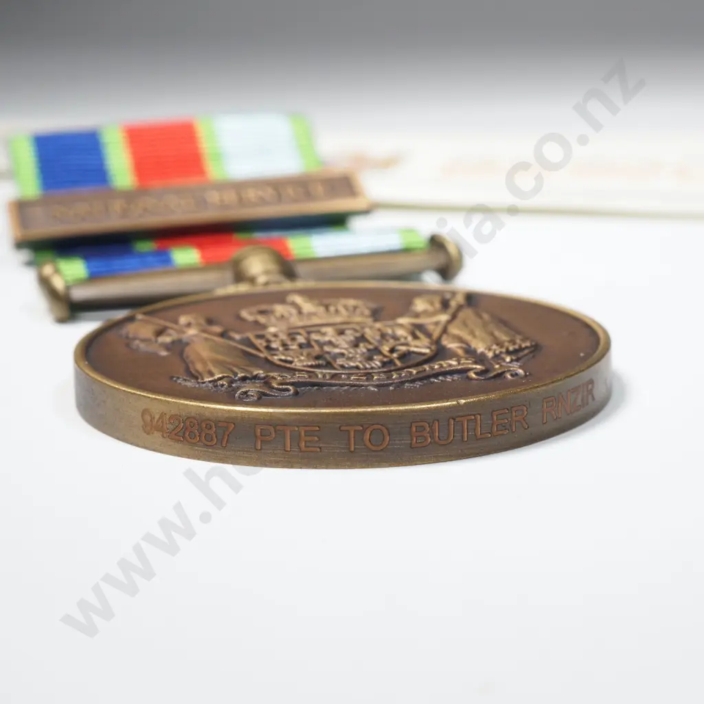 NZ Defence Service Medal With Clasp National Service Named “942887 PTE T O BUTLER RNZIR” And Matching Miniature. 22279 Image 1++