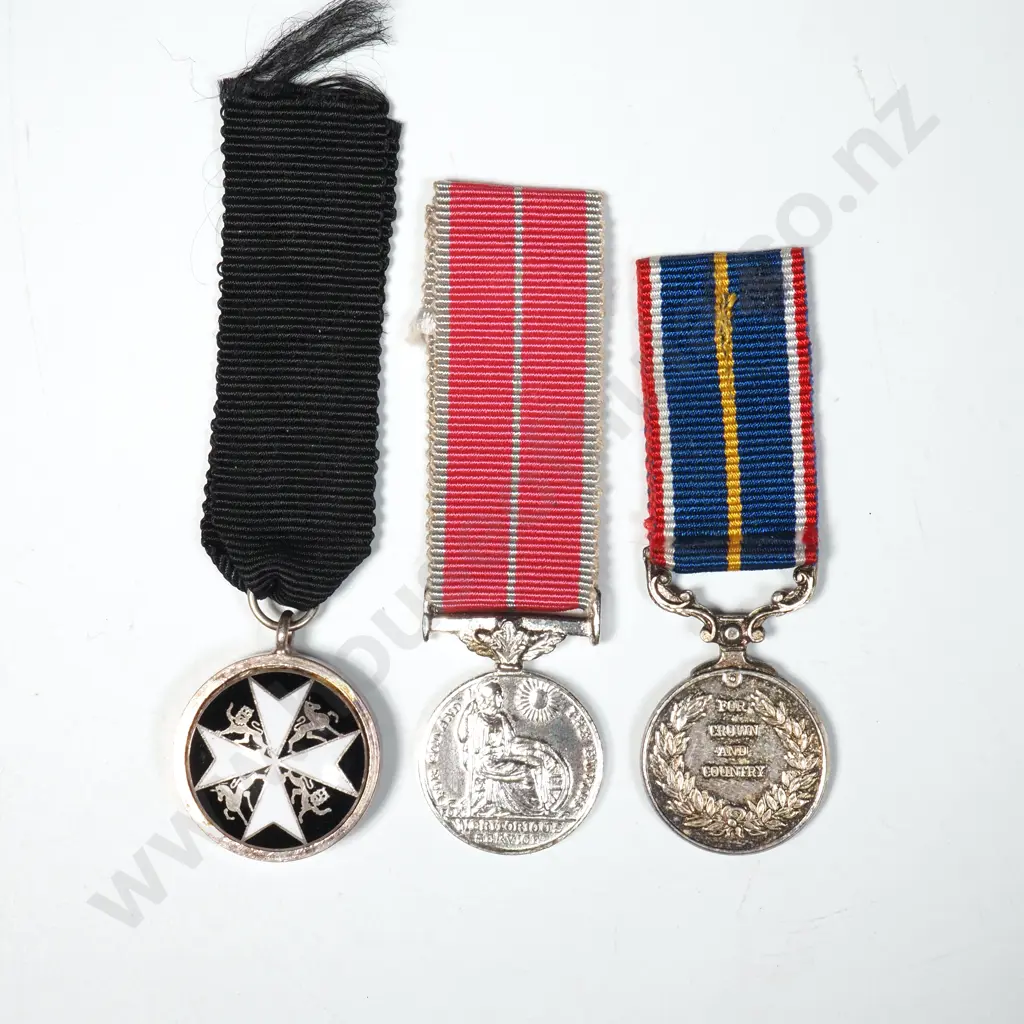 Three Miniature Medals Image 1++