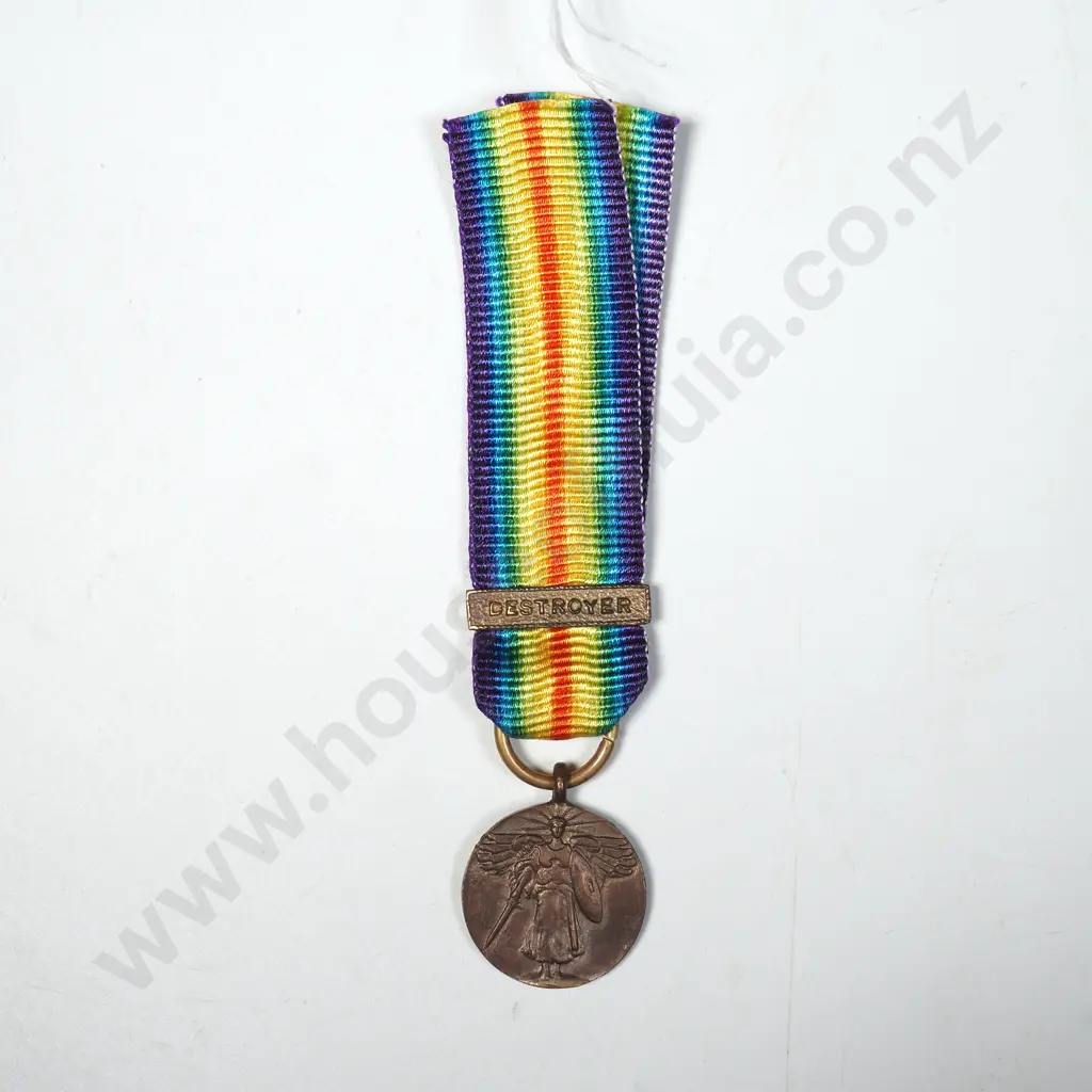 WW1 United States of America Victory Miniature Medal w Destroyer Bar Image 1++