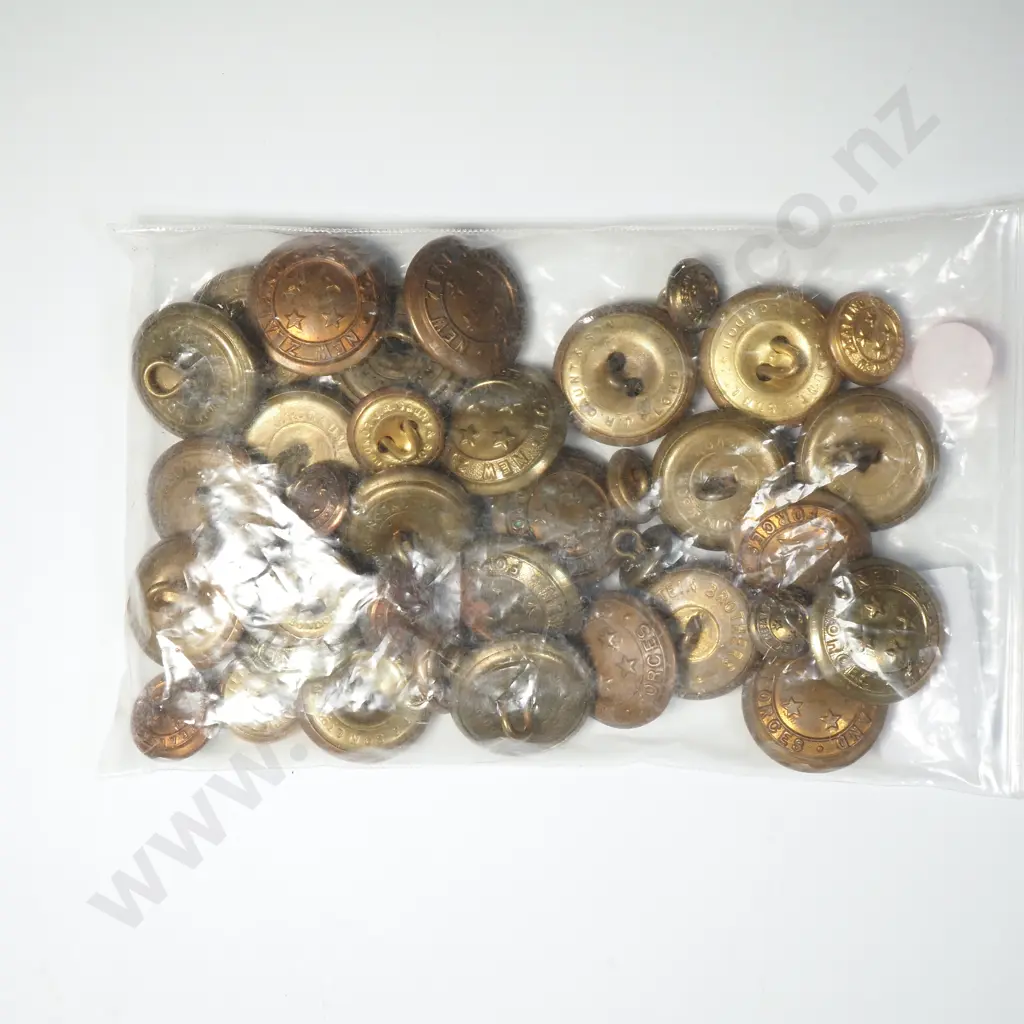 Assorted Lot of Military Buttons Image 1++