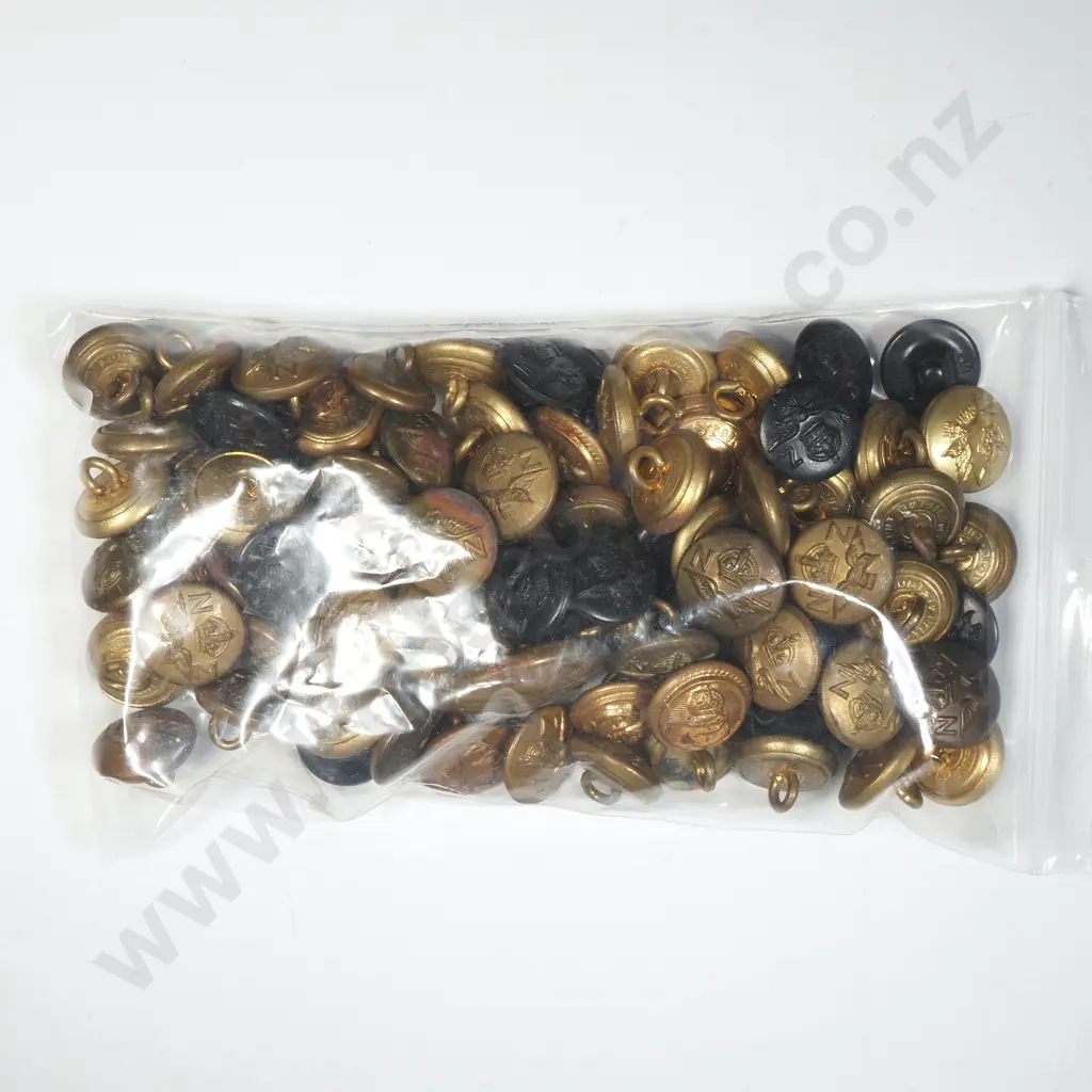 Assorted Lot of Military Buttons Image 1++