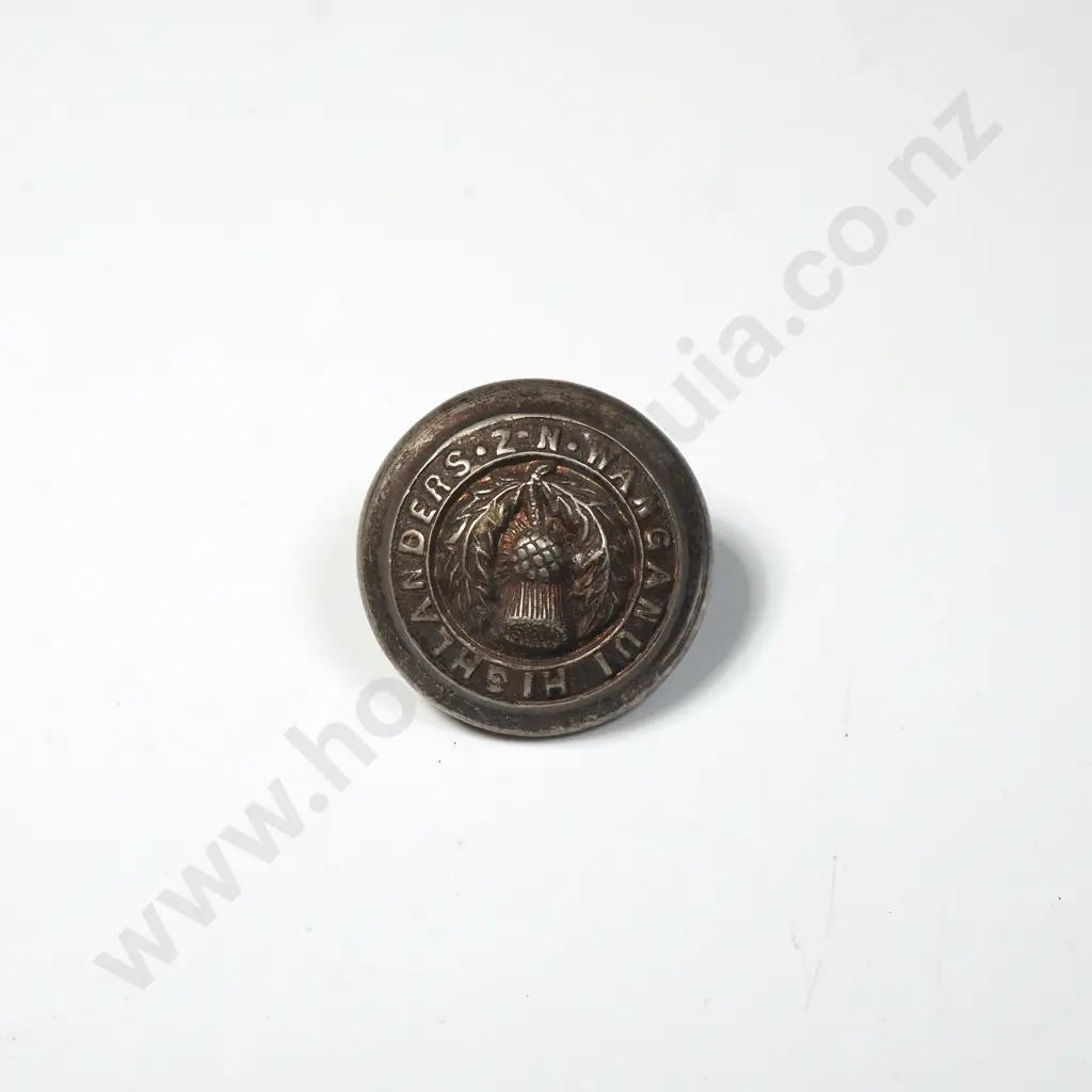 Volunteer Period Wanganui Highlanders Button - Small Size  Image 1++