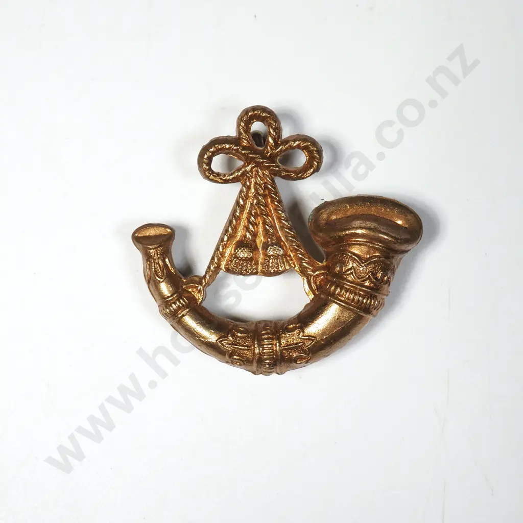 Assorted Lot of Military Badges Image 1++