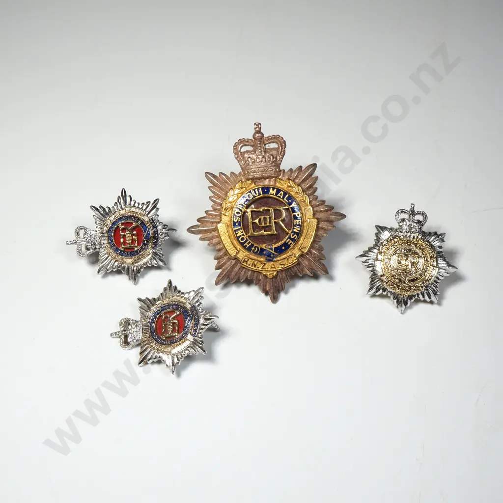 Assorted Lot of Military Badges Image 1++