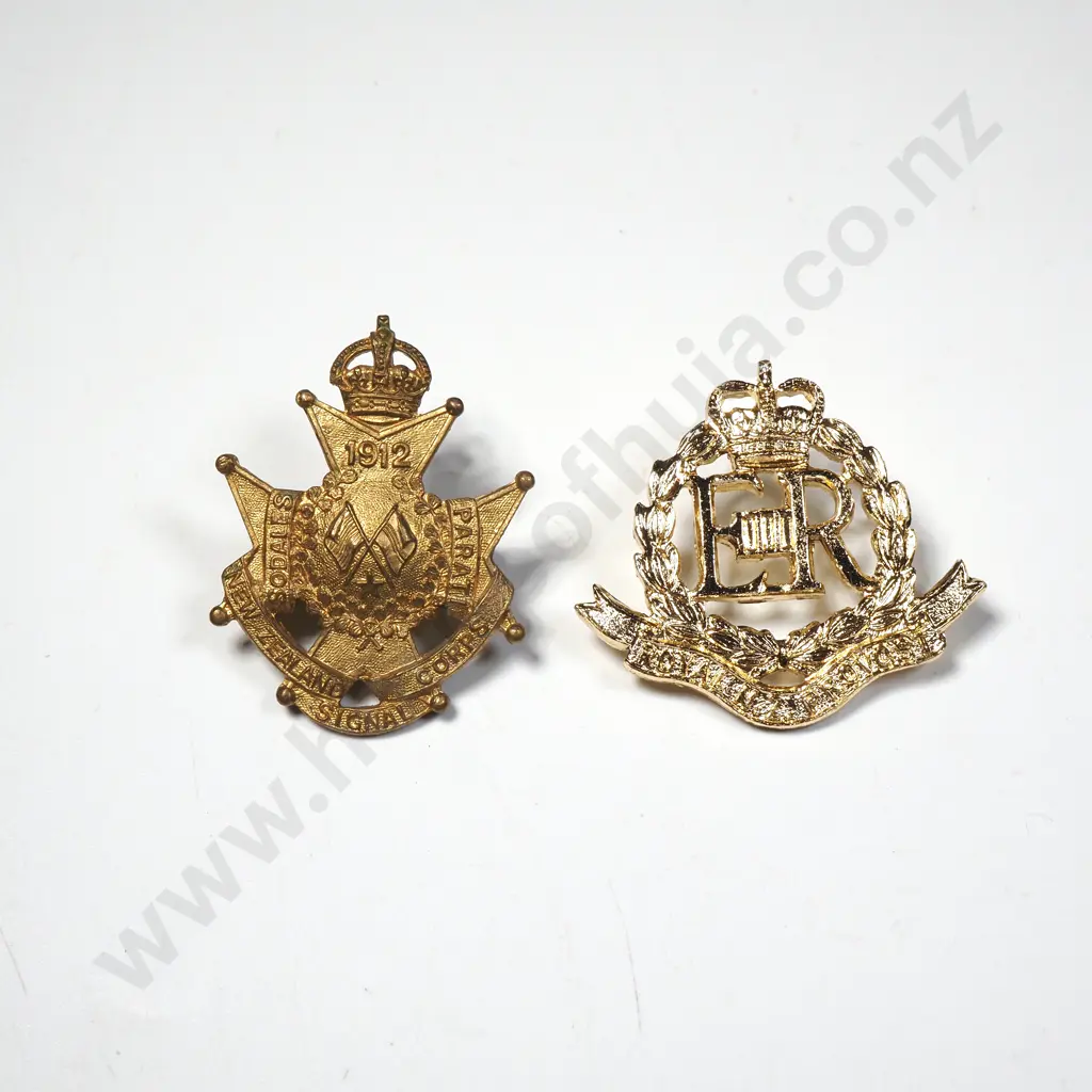 Assorted lot of Military Badges Image 1++