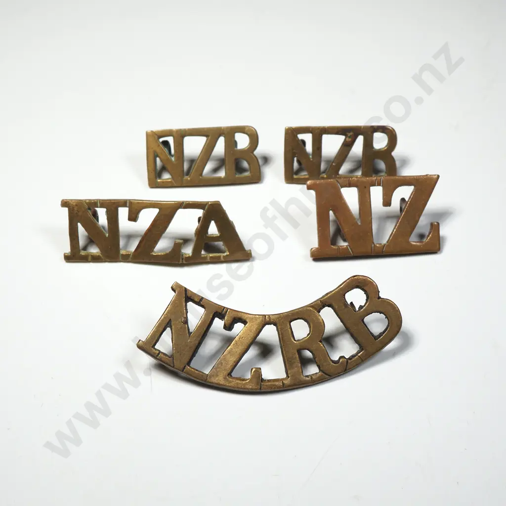 Assorted Lot of WW1 New Zealand Shoulder Titles Image 1++
