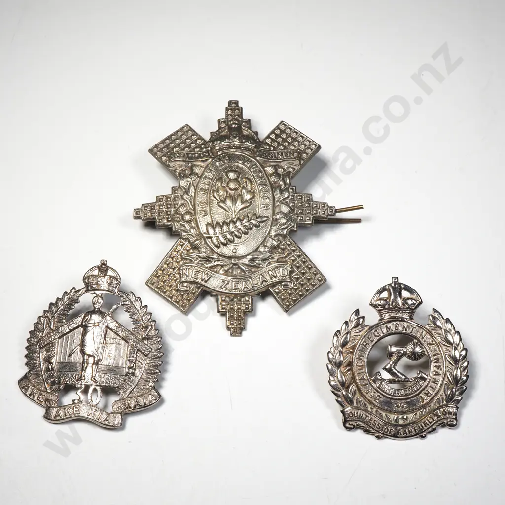 Assorted Commonwealth Cap Badges  Image 1++