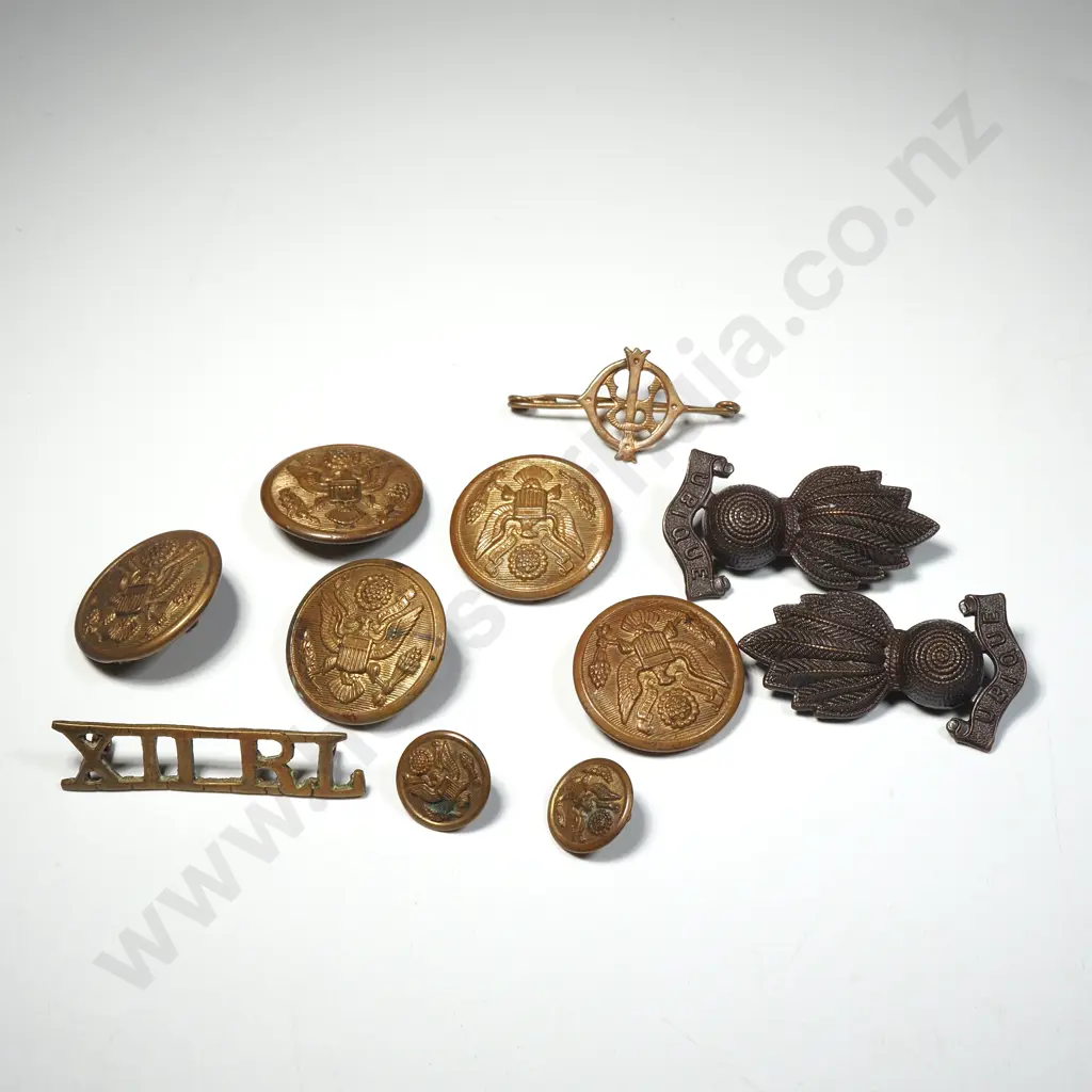 Assorted U.S. / UK Military Badges & Buttons Image 1++