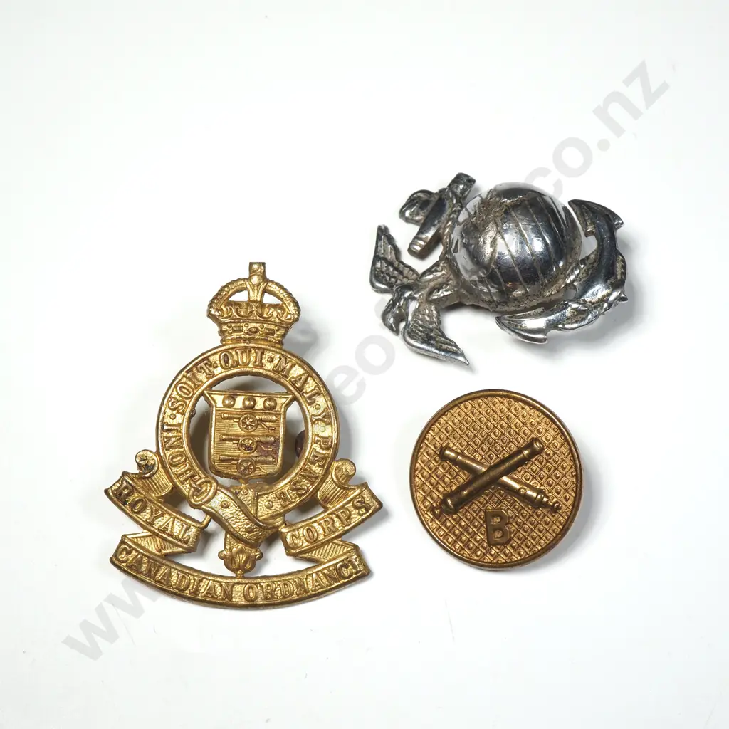 Assorted Military Items  Image 1++