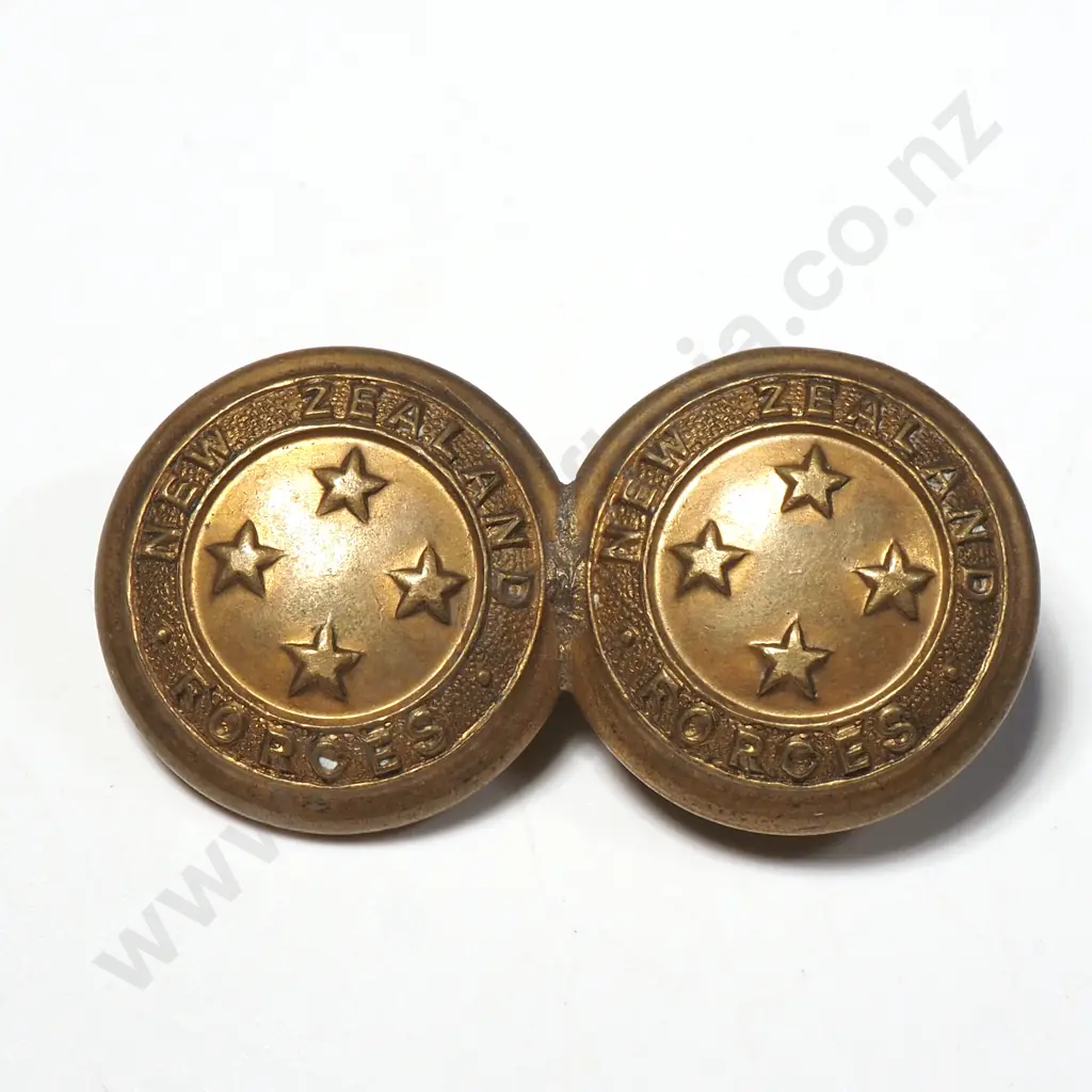 New Zealand Forces Sweetheart Badges  Image 1++