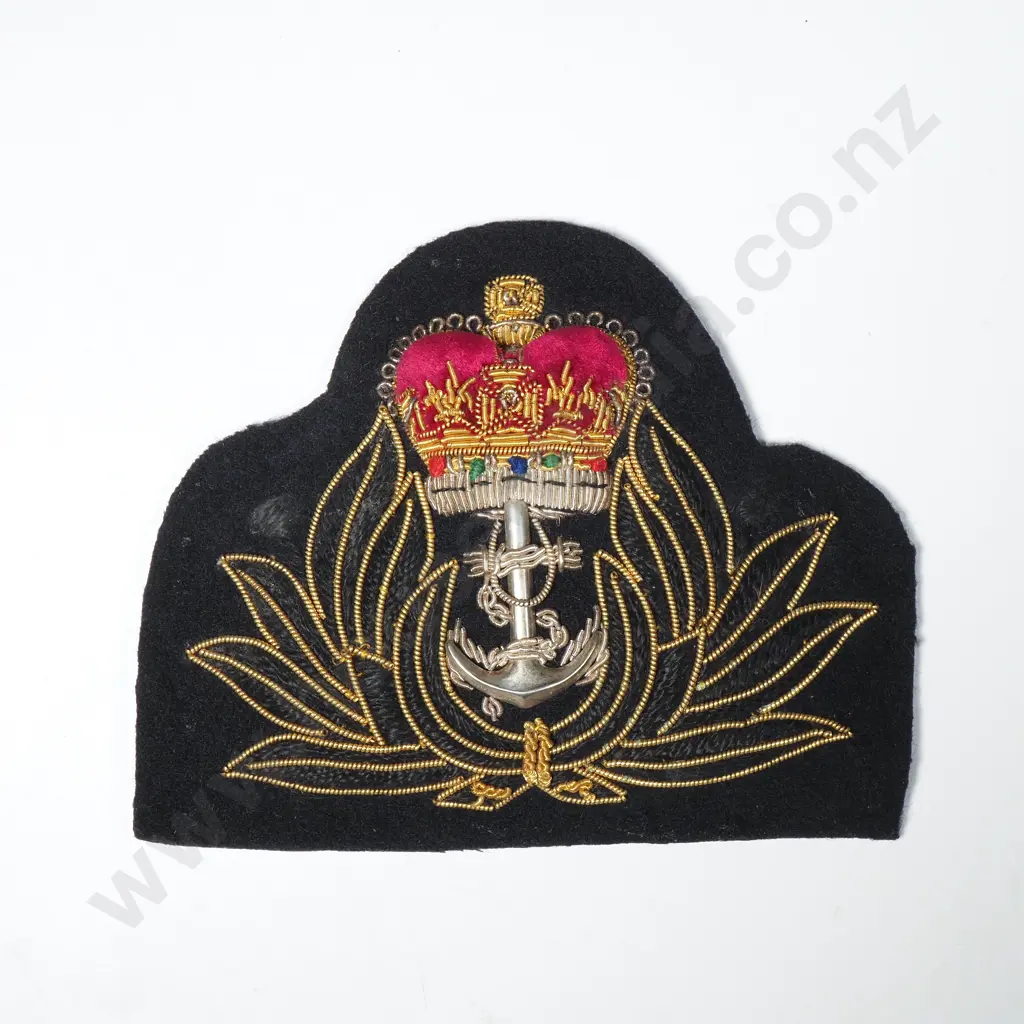 Royal NZ Navy Chaplain Post 1953 Bullion Hat Badge Image 1++