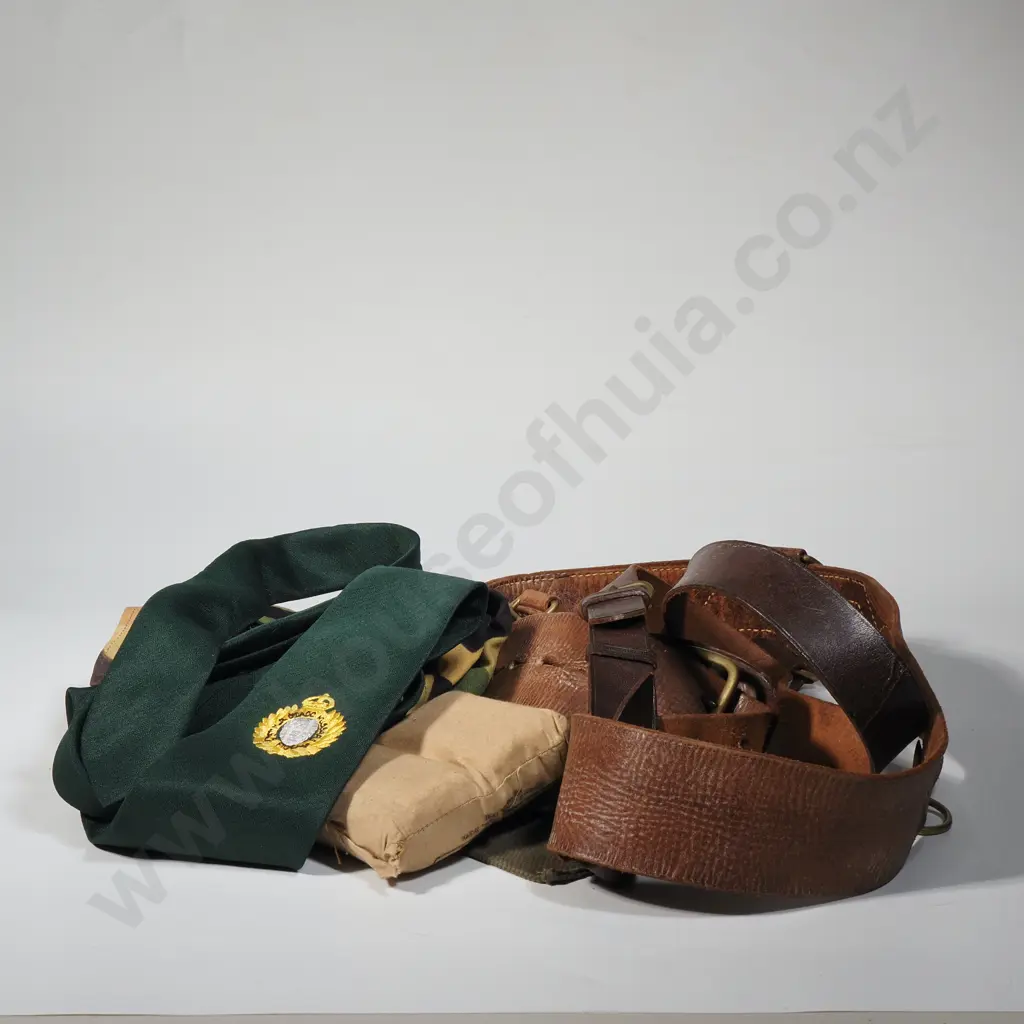 Assorted Lot of Military Items Image 1++