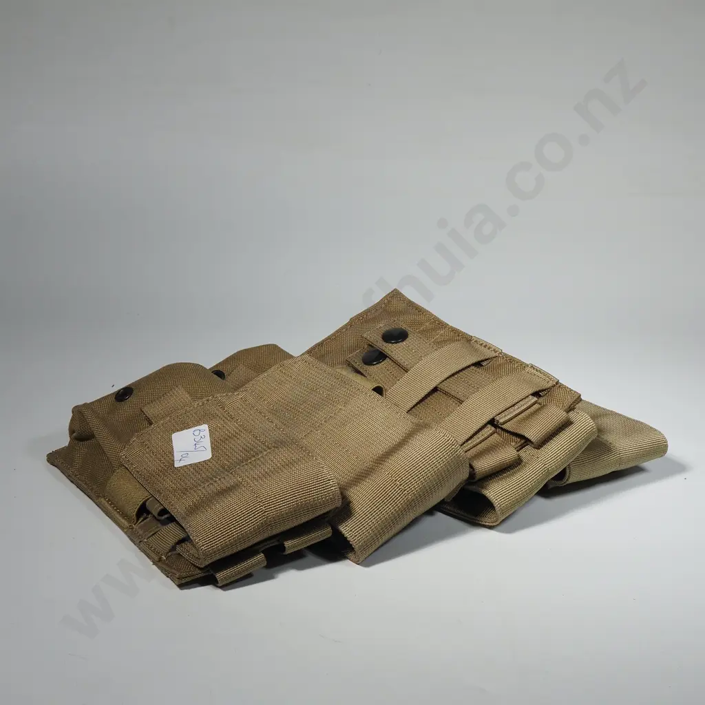 Four Universal Magazine Pouches Image 1++