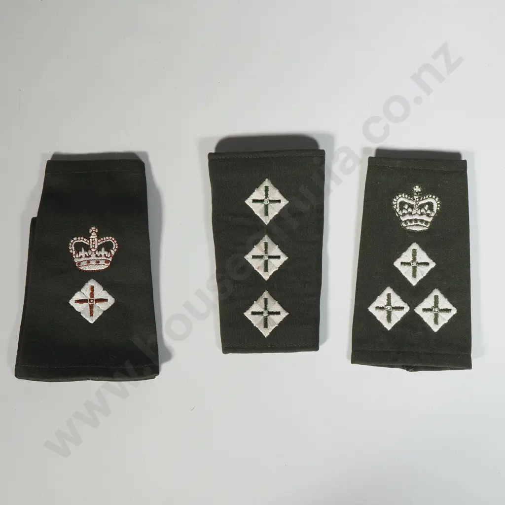 10 x NZ Army Khaki  Epaulettes Image 1++