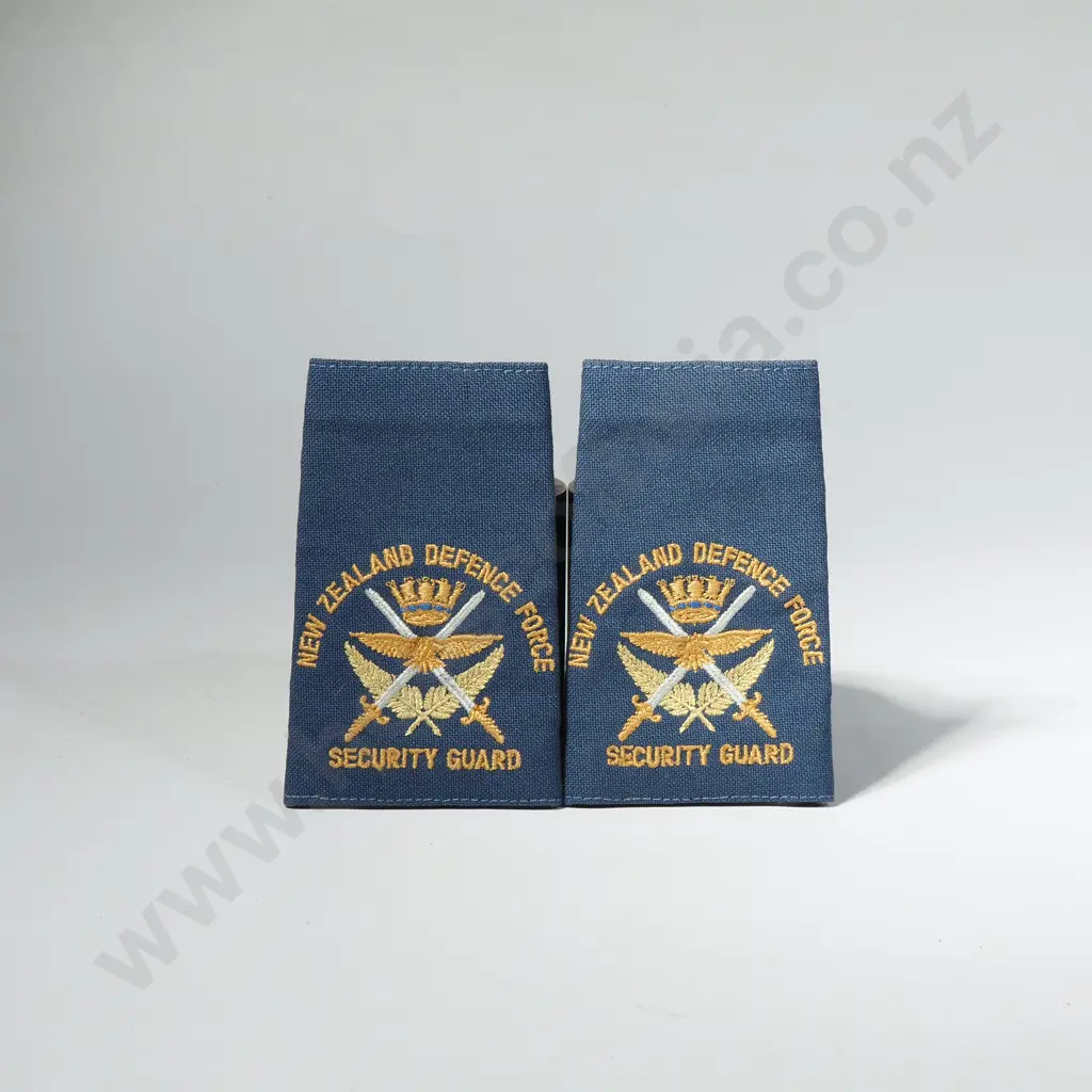 Pair of NZDF Security Guard Epaulettes Image 1++