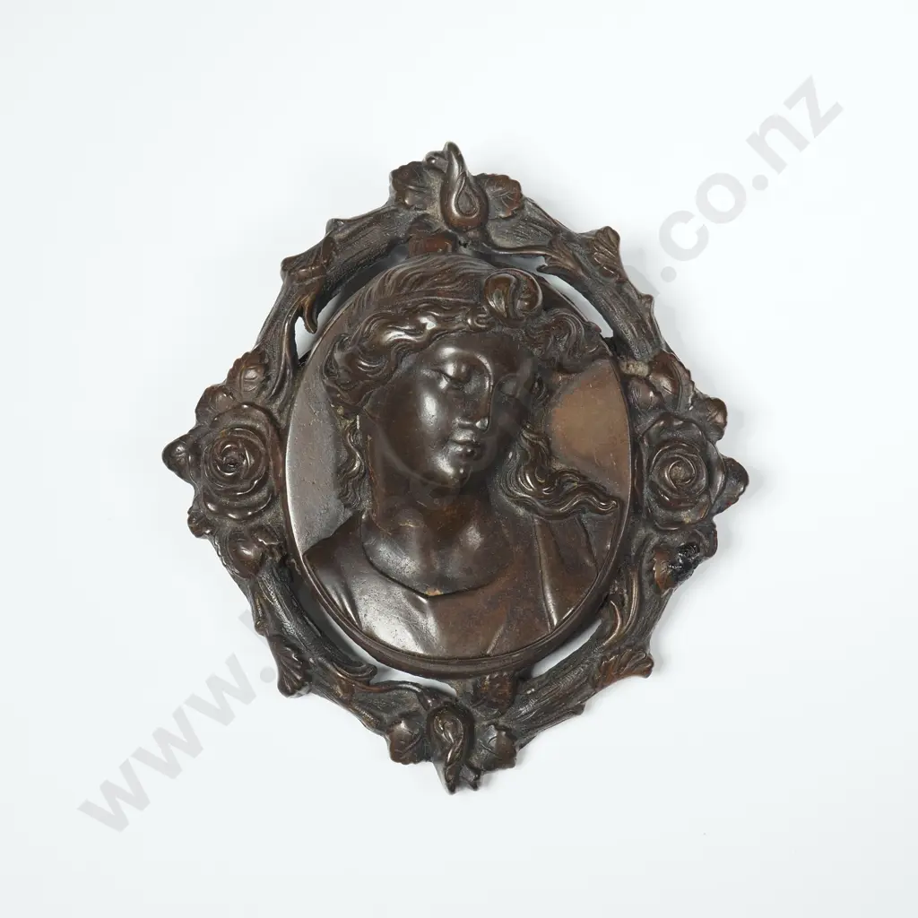 Impressive Antique Carved Bog Oak Brooch Image 1++