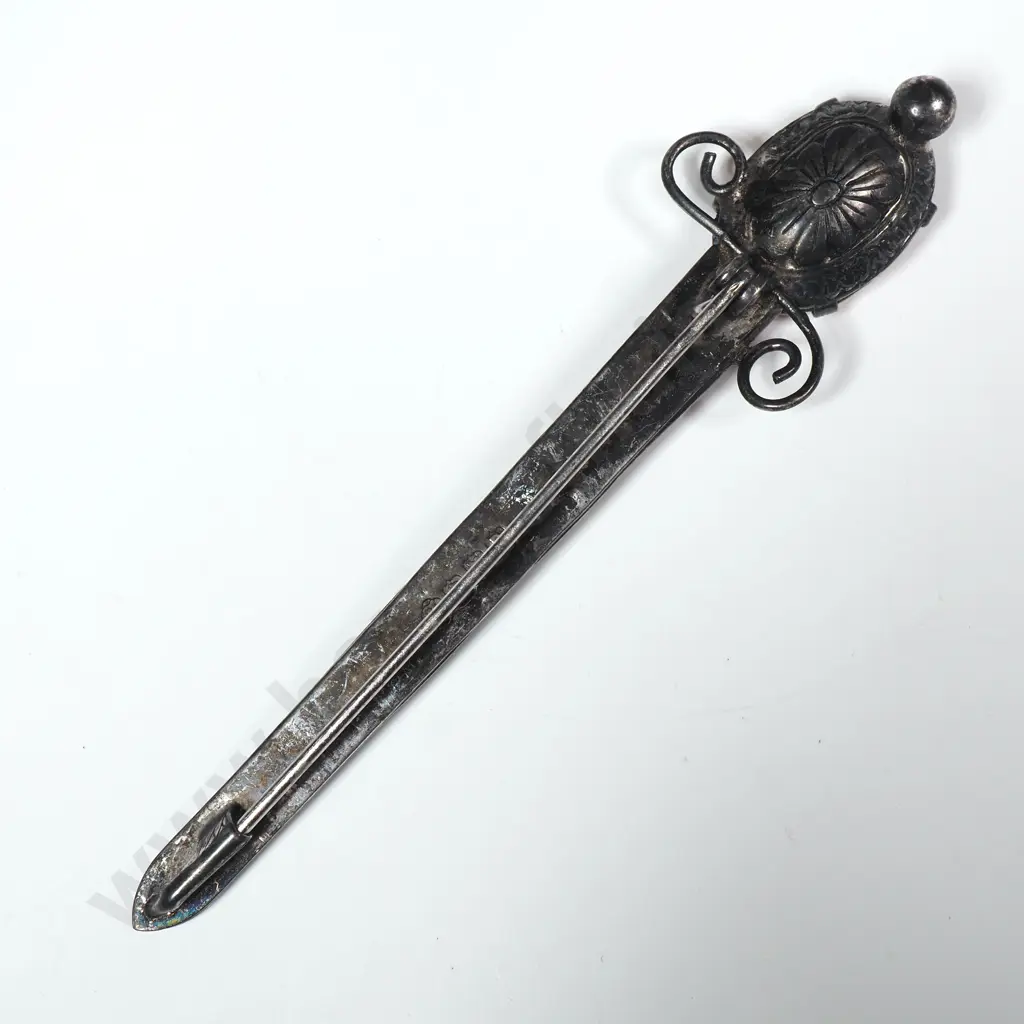 Vintage Sterling Silver Scottish Sword Brooch Image 1++