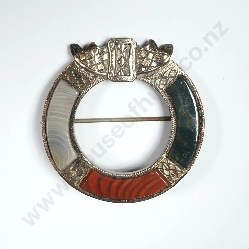 Victorian Scottish Agate & Silver Brooch Image 1++