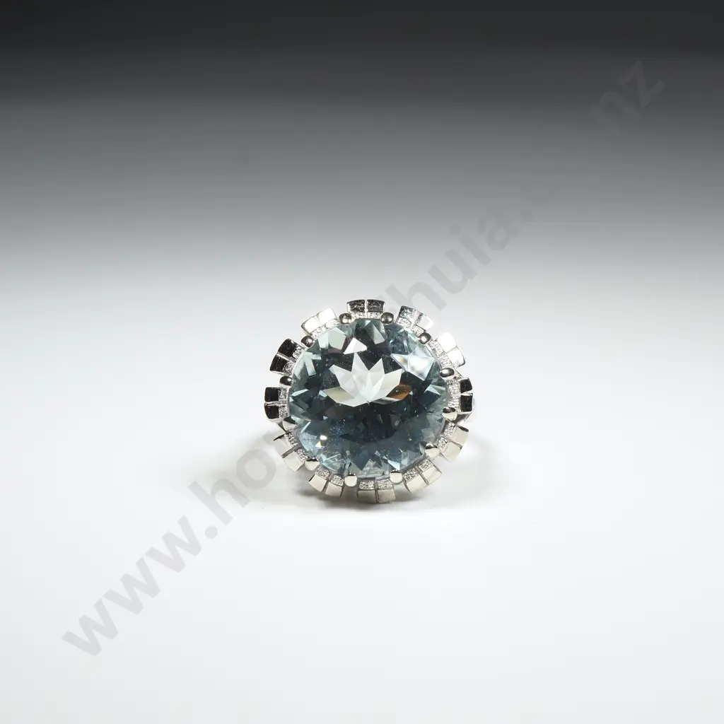 Impressive 18ct White Gold Aquamarine Ring w Valuation for $8,500.00 Image 1++