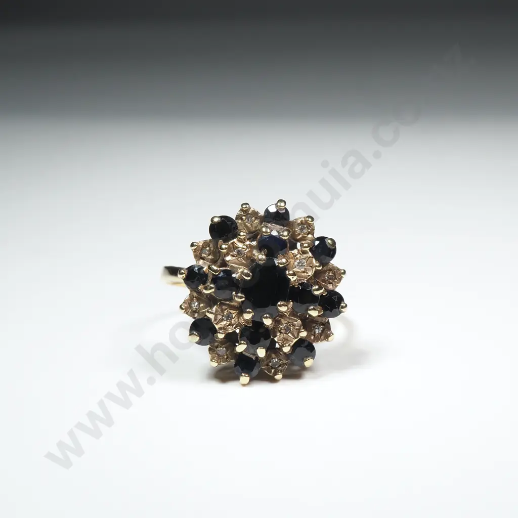 Vintage 9ct Gold Sapphire Ring w English Hallmarks Image 1++