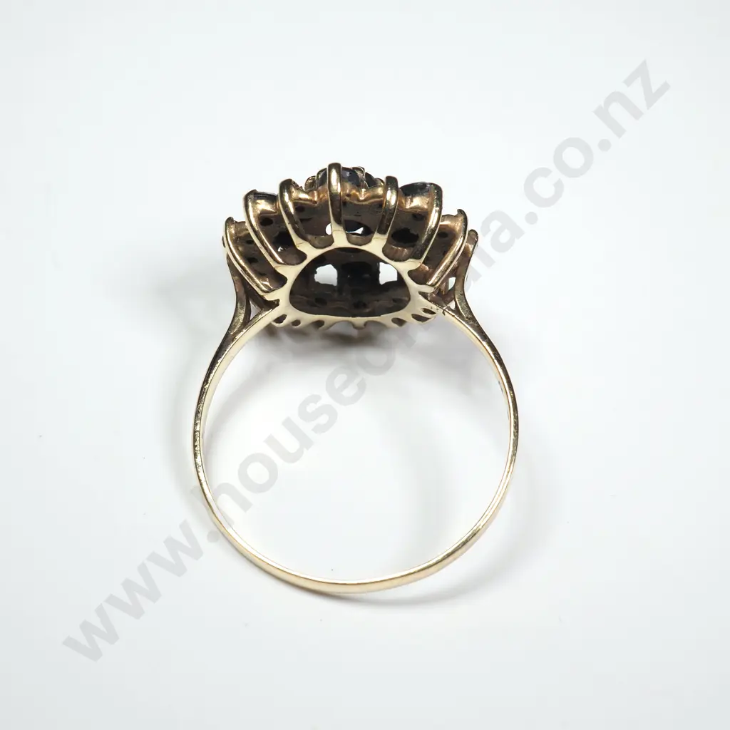 Vintage 9ct Gold Sapphire Ring w English Hallmarks Image 1++