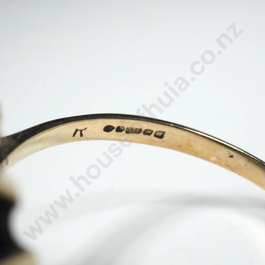 Vintage 9ct Gold Sapphire Ring w English Hallmarks Image 1++