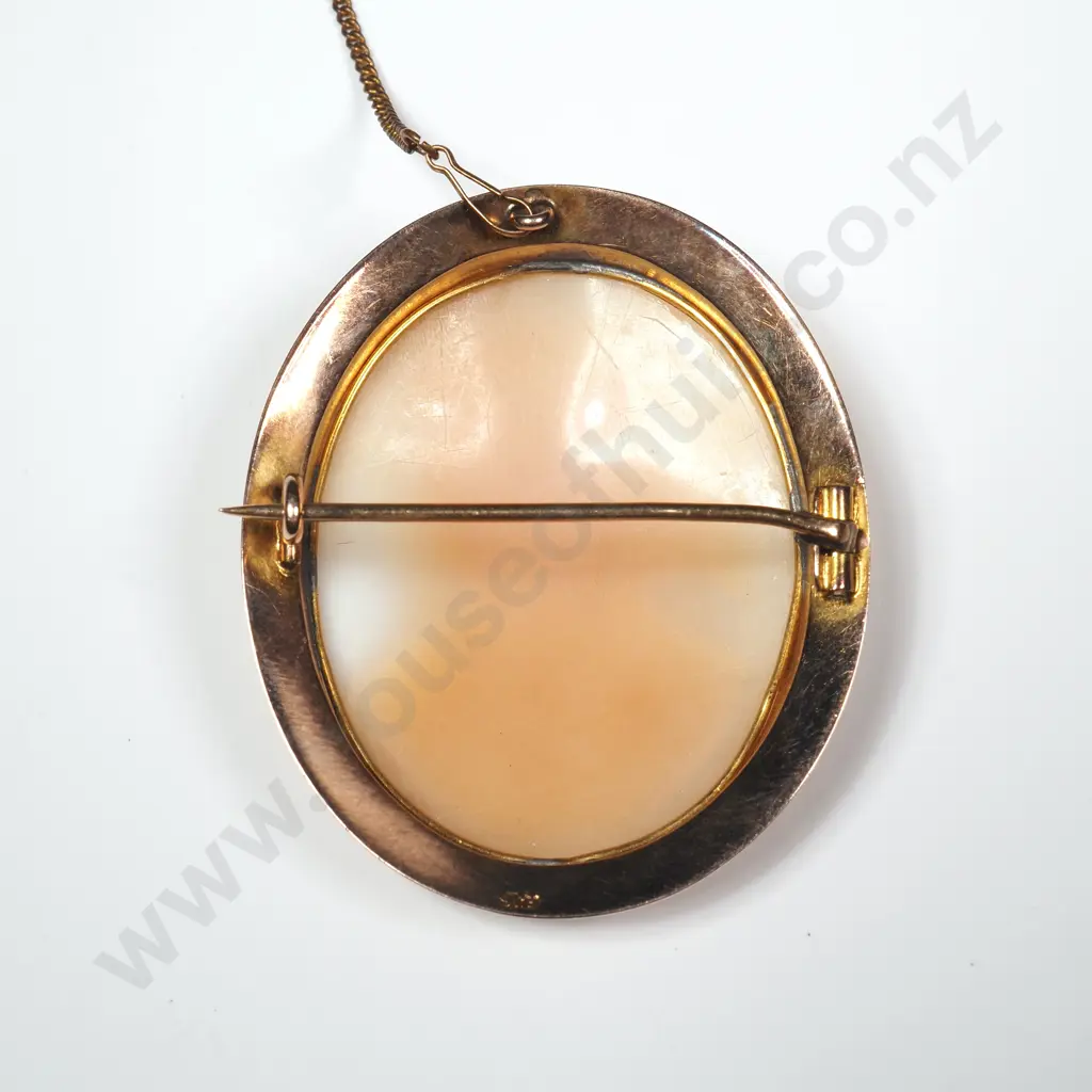 Antique 9ct Gold Cameo Brooch Image 1++