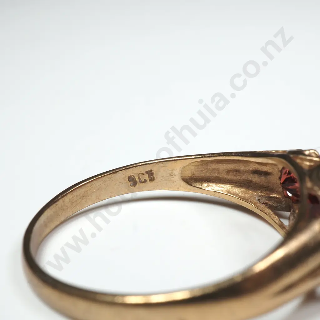 9ct Gold Gemstone Ring Image 1++