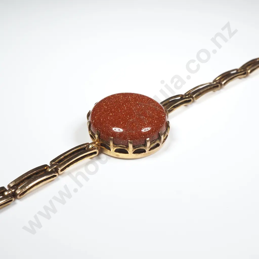 9ct Gold Bracelet w Central Set Goldstone Image 1++