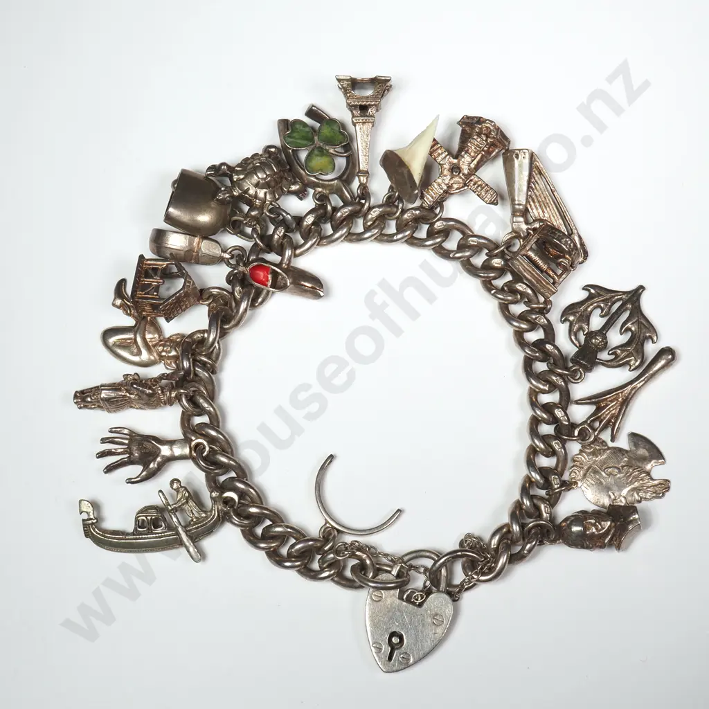 Interesting Sterling Silver Charm Bracelet Image 1++