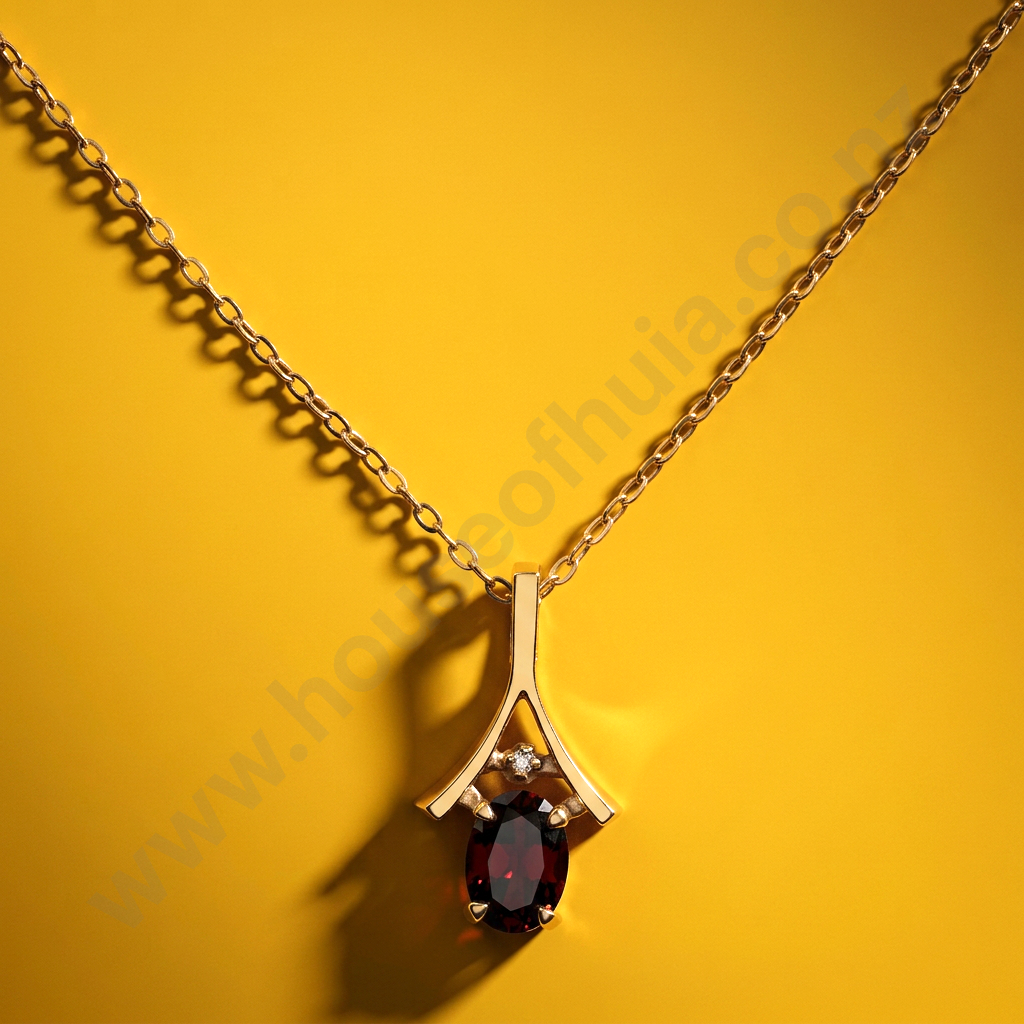 9ct Gold Pendant on G.P Chain Image 1++