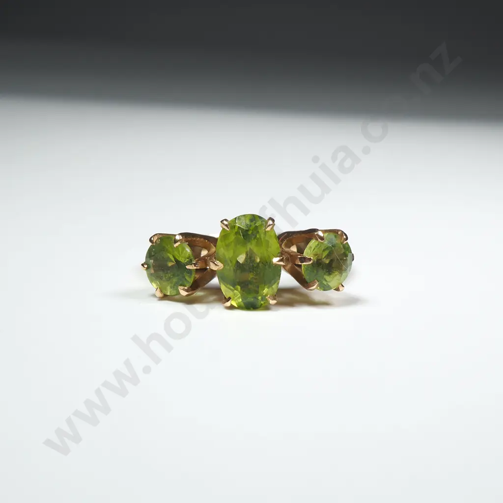 Vintage 14ct Gold Three Green Gem Ring Image 1++