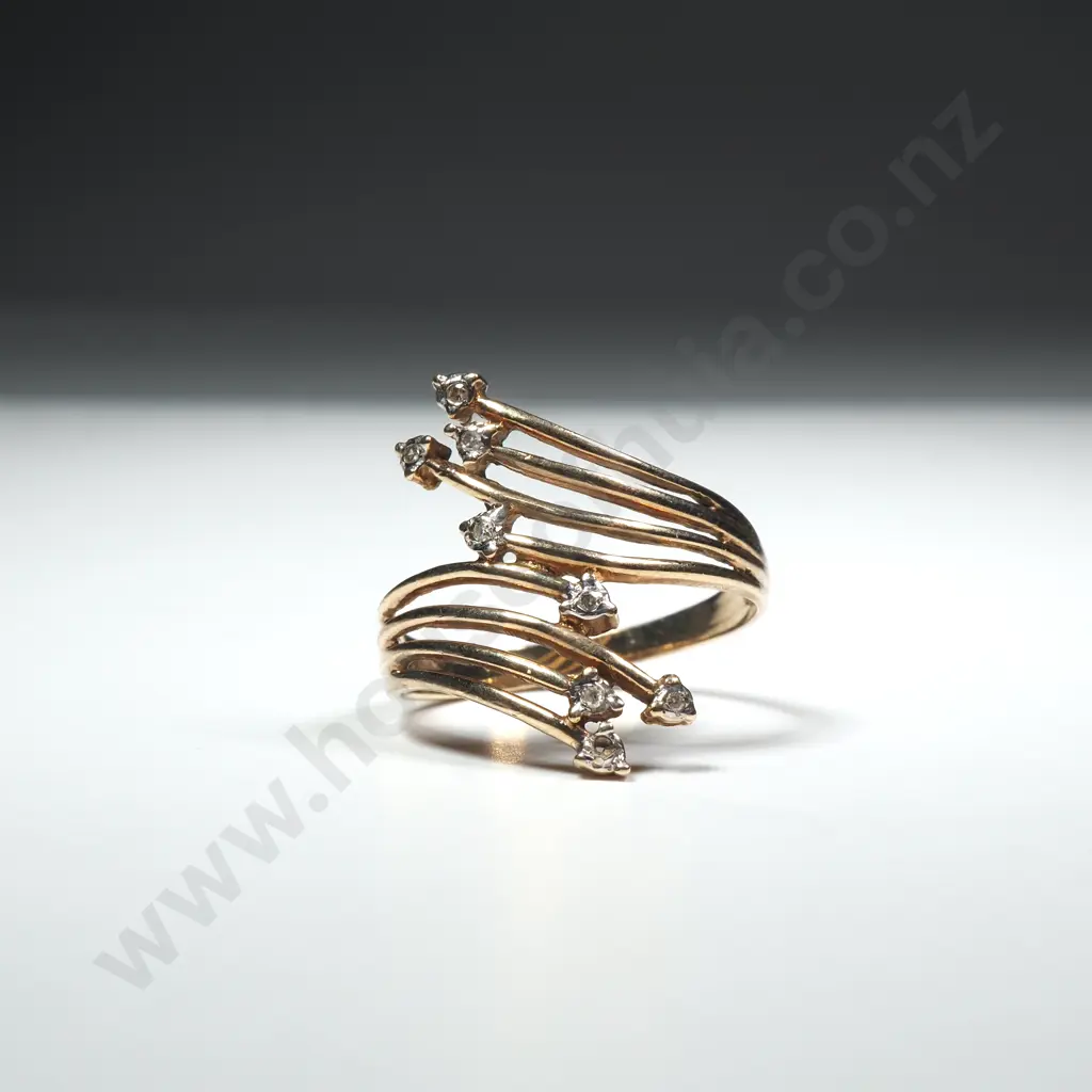 9ct Gold Spray Ring Image 1++