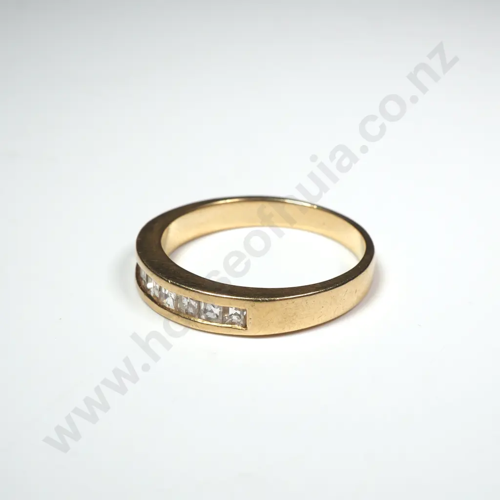 18ct Gold & Diamond Half Eternity Ring Image 1++