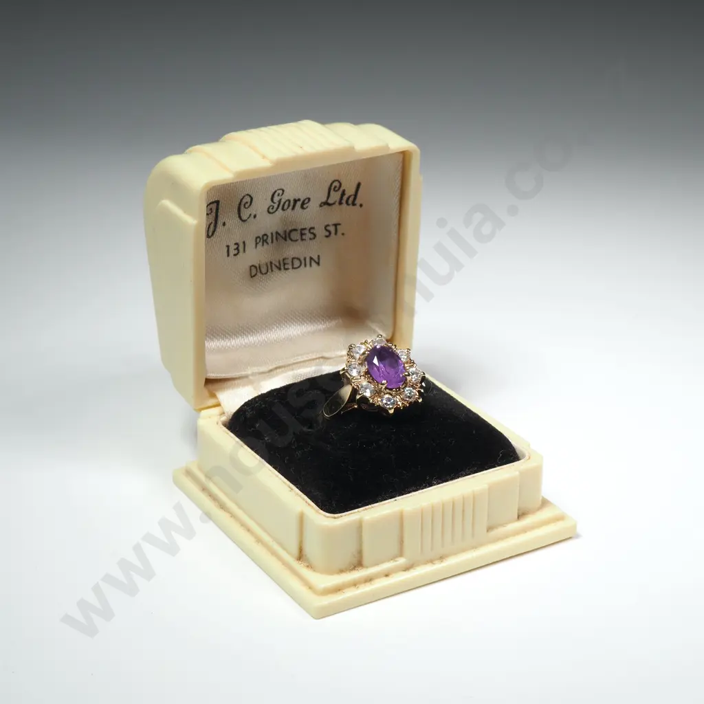 Vintage 9ct Gold Purple Stone Ring Image 1++