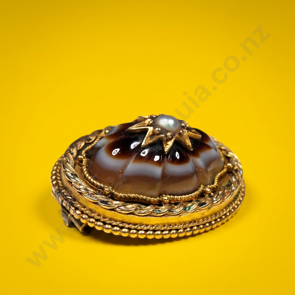 Antique 15ct Gold & Agate Bulls Eye Brooch Image 1++