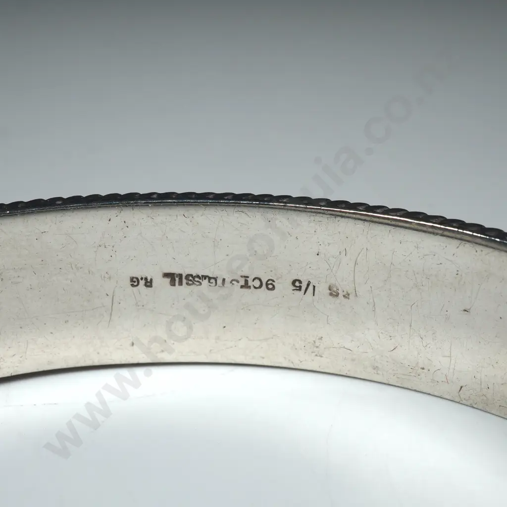 1/5 9ct Gold & Sterling Silver Bracelet Image 1++
