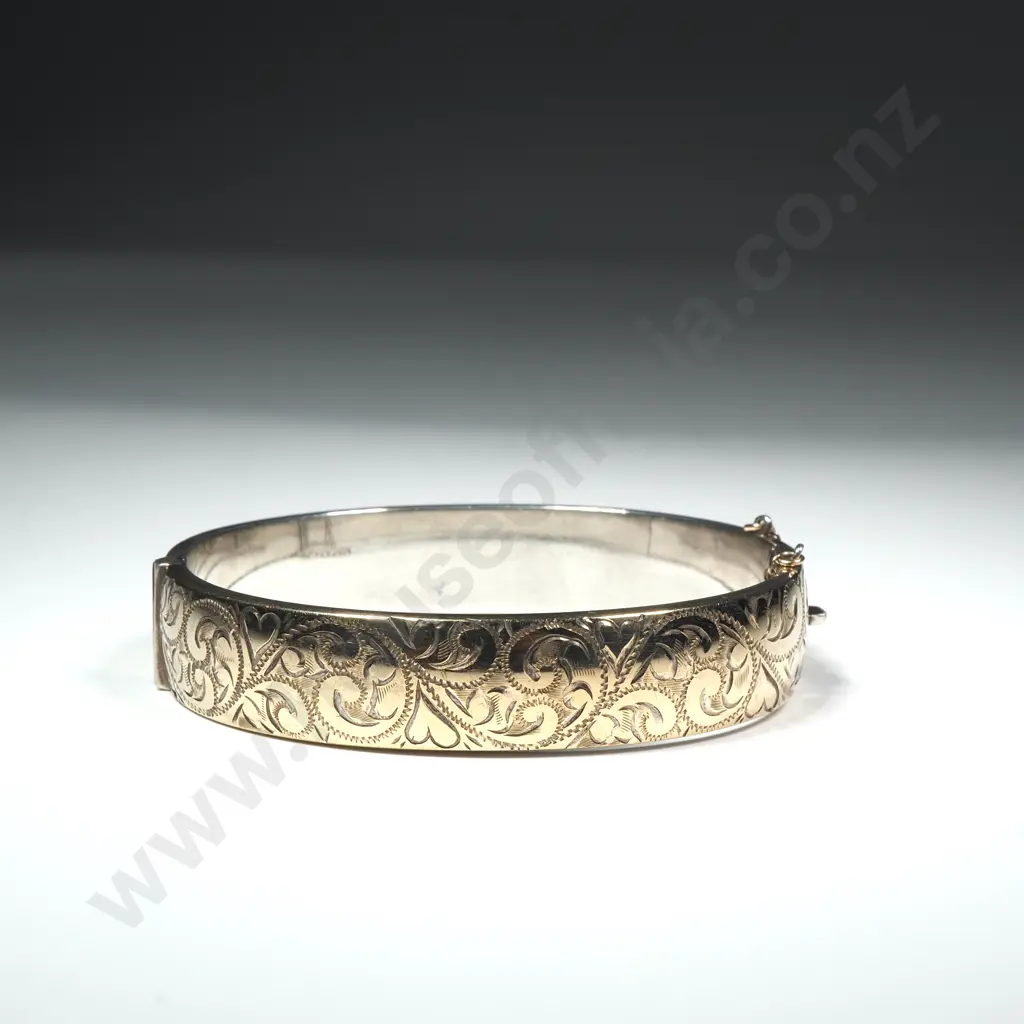 1/5 9ct Gold & Sterling Silver Bracelet Image 1++