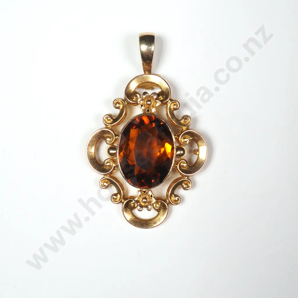 Antique 15ct Gold Orange Gem Pendant Image 1++