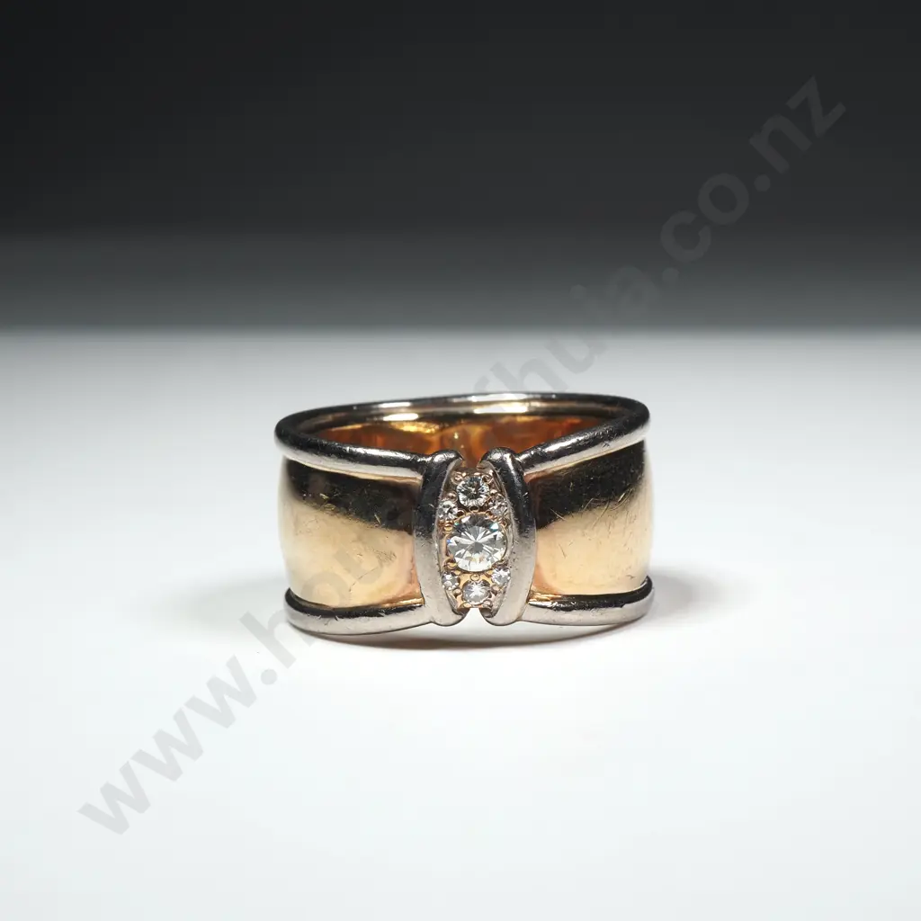 9ct Gold & Diamond Ring w 18ct Gold Accents w Valuation Image 1++