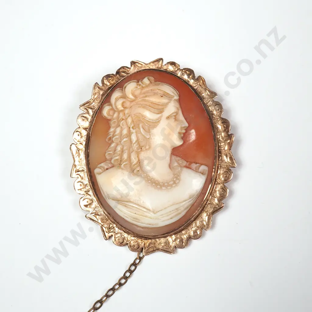 Vintage 9ct Gold Cameo Brooch Image 1++