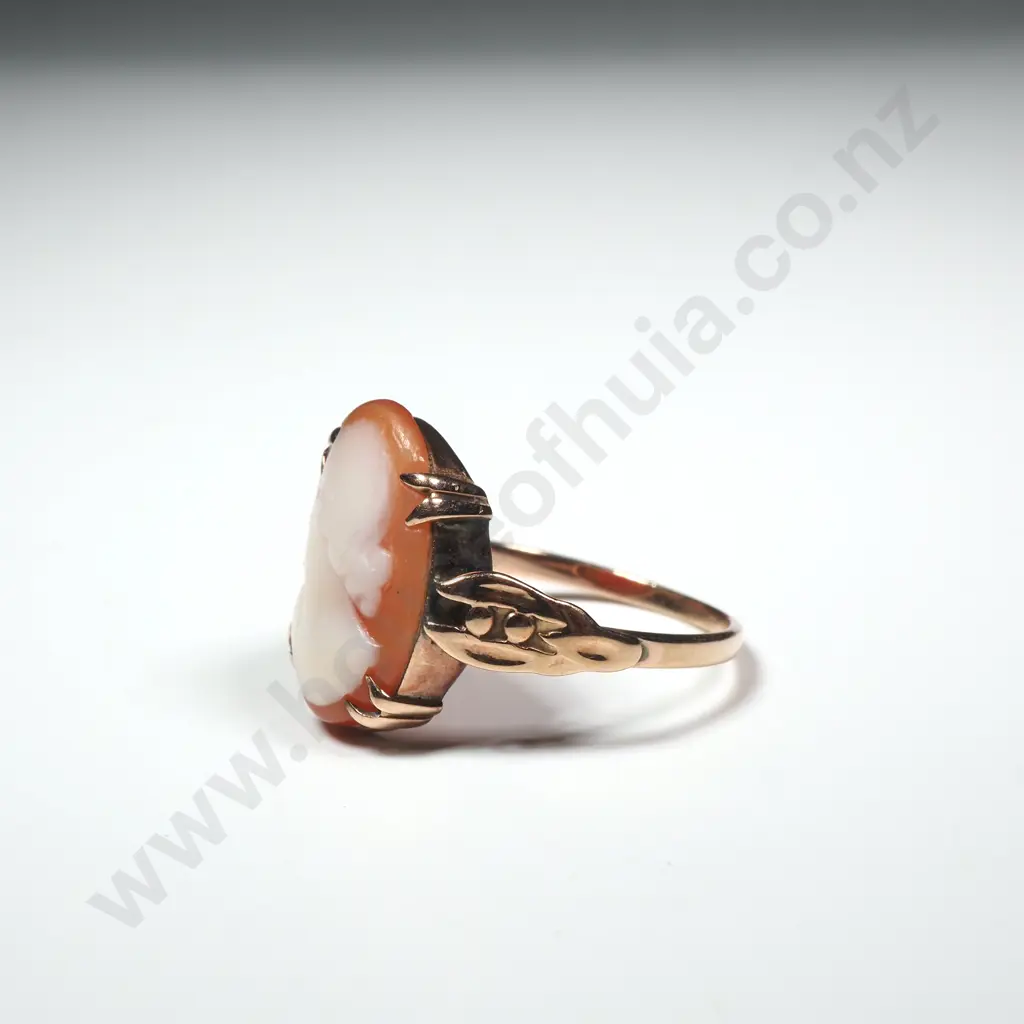 Vintage 9ct Gold Cameo Ring Image 1++