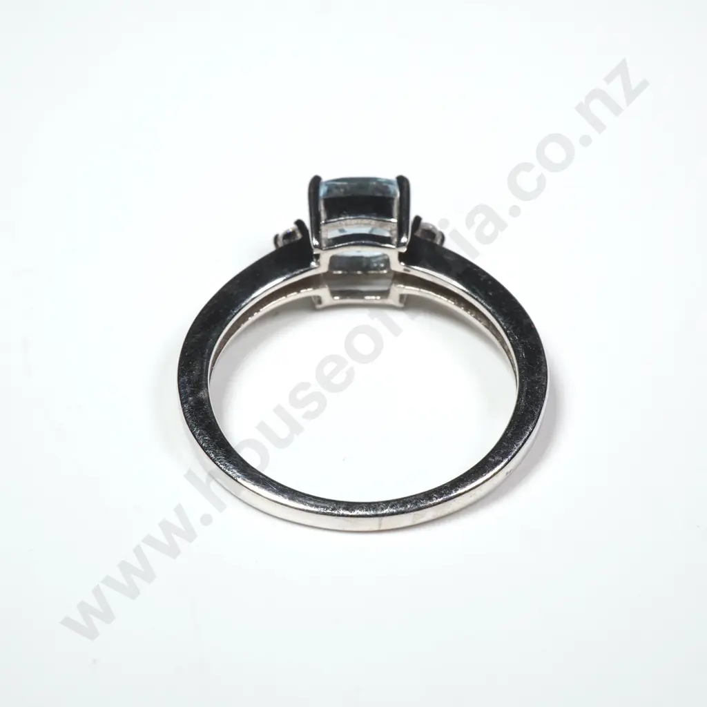 Sterling Silver Diamond & Aquamarine Ring Image 1++