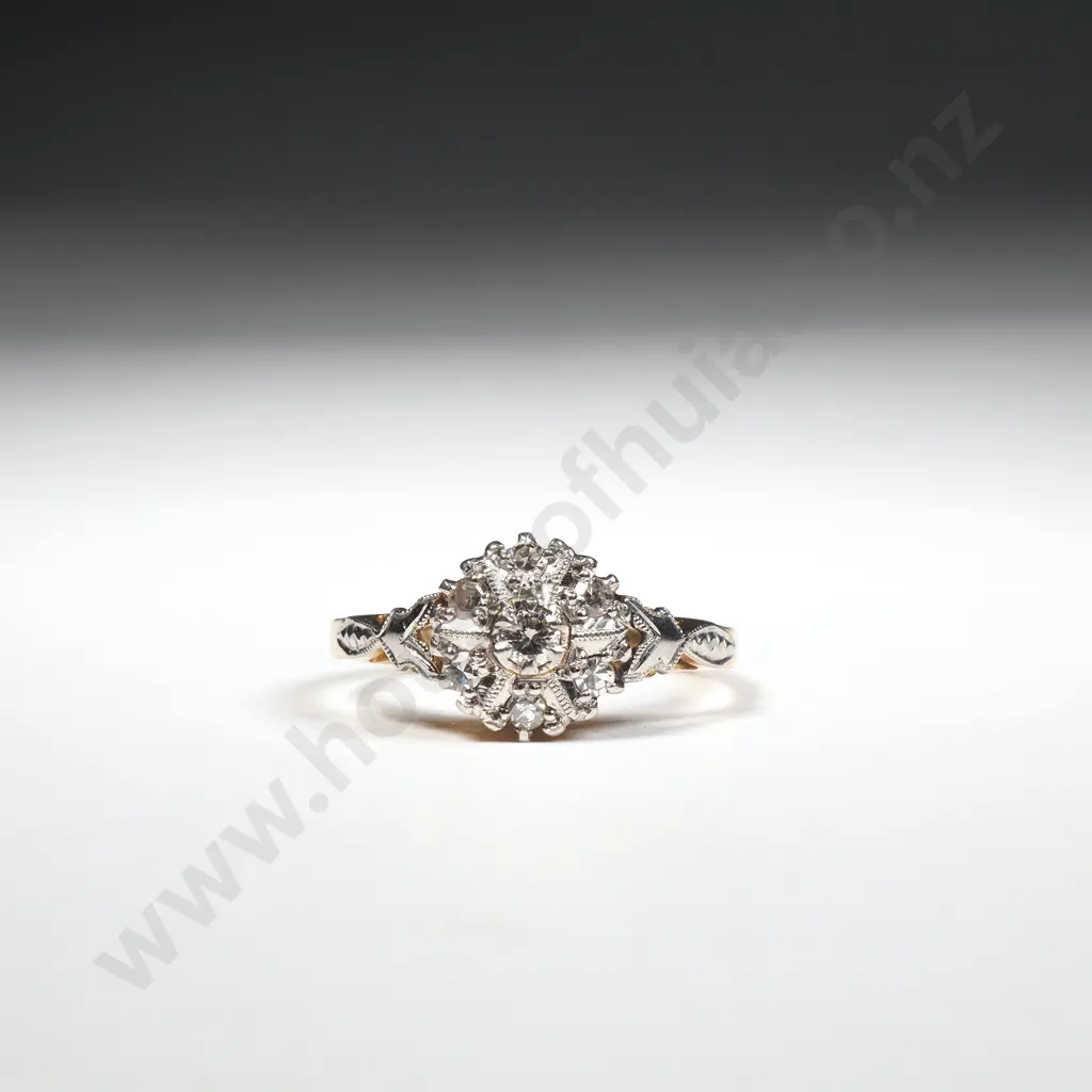18ct Gold Diamond Ring Image 1++